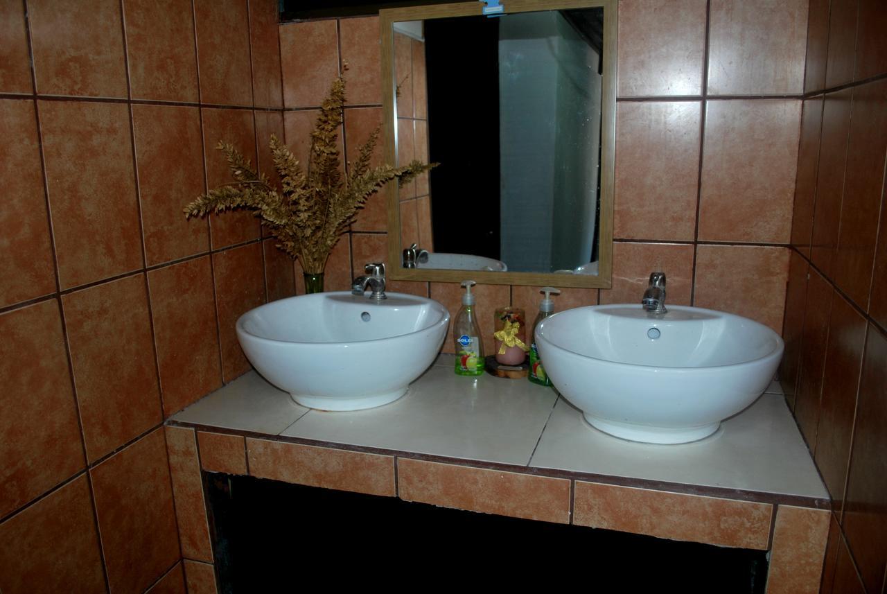 Passifloras Hostel เกโปส ภายนอก รูปภาพ