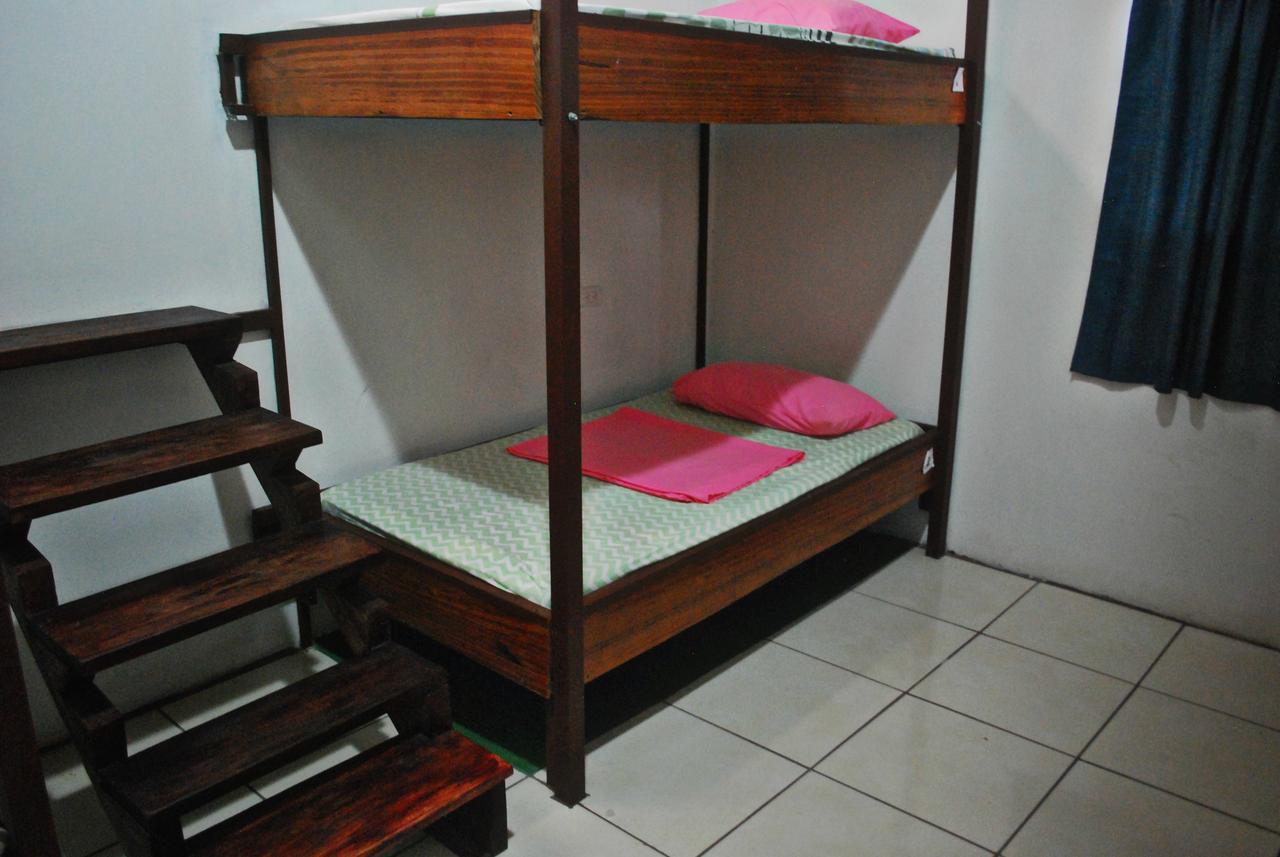 Passifloras Hostel เกโปส ภายนอก รูปภาพ